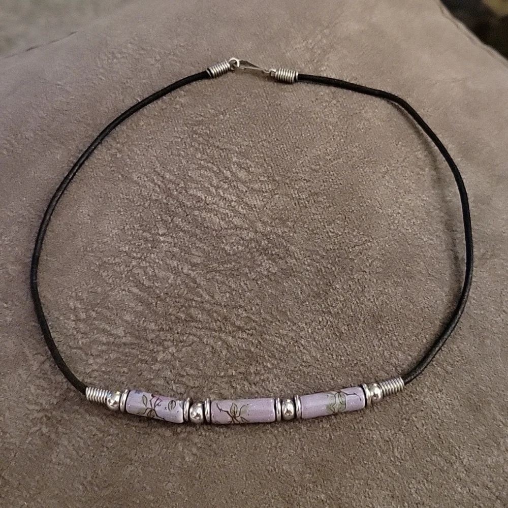 3/$30 VTG 1970s Lavendar Ceramic Floral Tube Beaded Collar Necklace